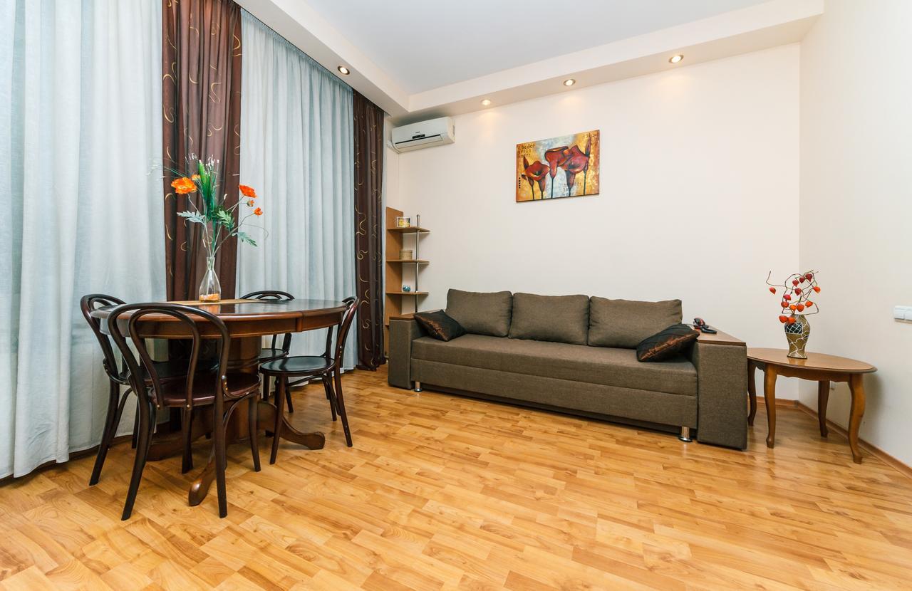 Apartamenty Sofia Kiev Bagian luar foto